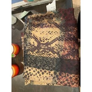 Steve Madden scarf / shall